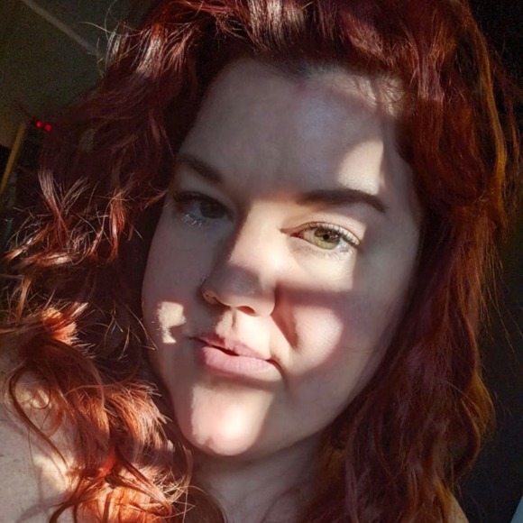 Meet your Posher, Brooke - Picture 1 of 1